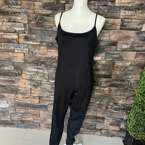 Wild Fable Black Jumpsuit with Crossed Straps - Picture 3 of 8